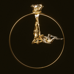 裸体美女2小时免费看
